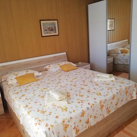 Apartments Ivona Lumbarda Habitación foto